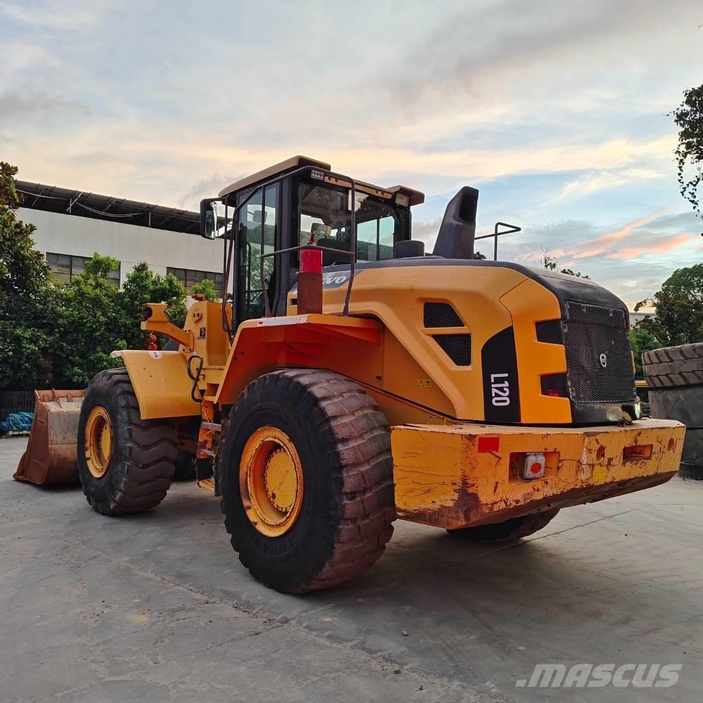 Volvo L 120 Wheel Loaders