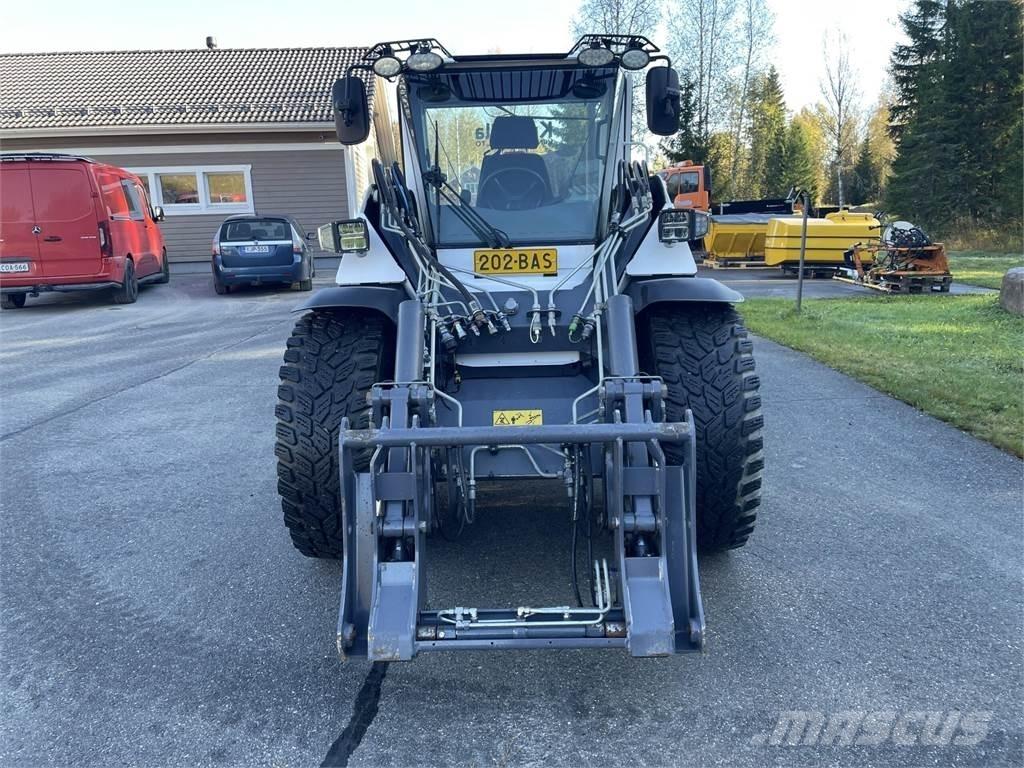 Wille 665 Compact tractors