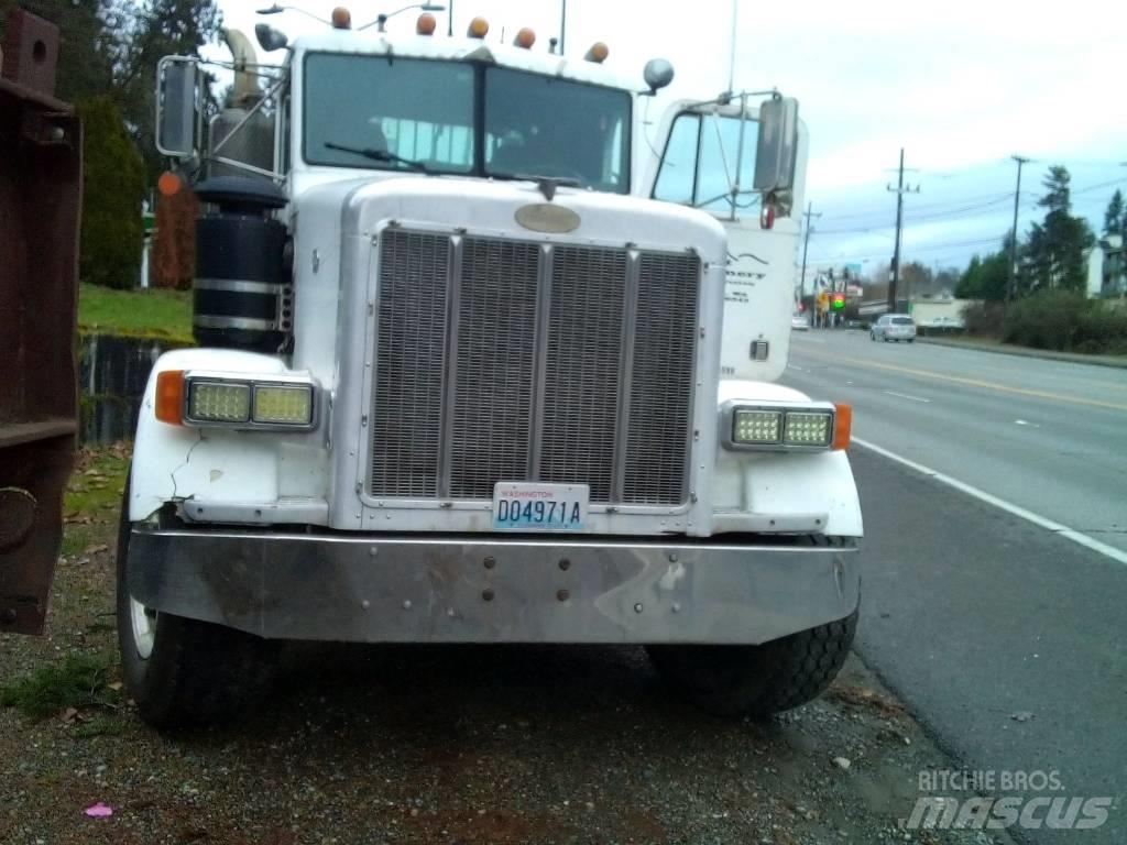 Peterbilt 377 Conventional Trucks / Tractor Trucks