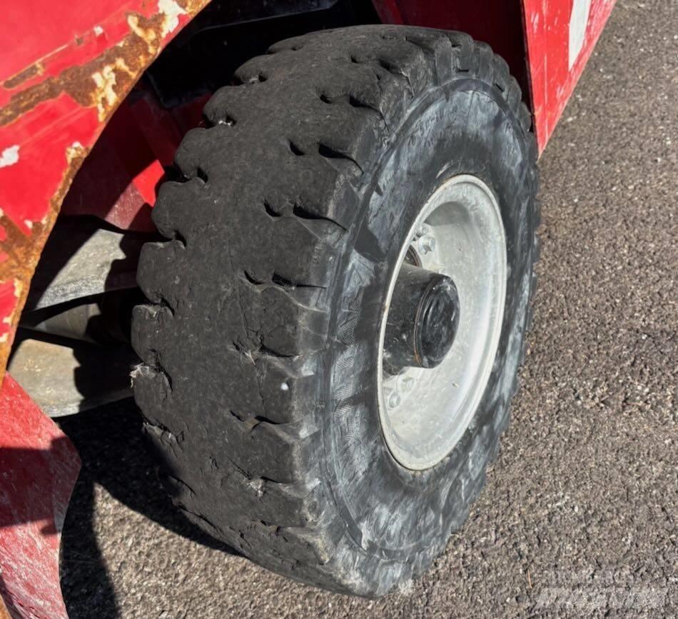 Manitou MI 35 D Diesel Forklifts