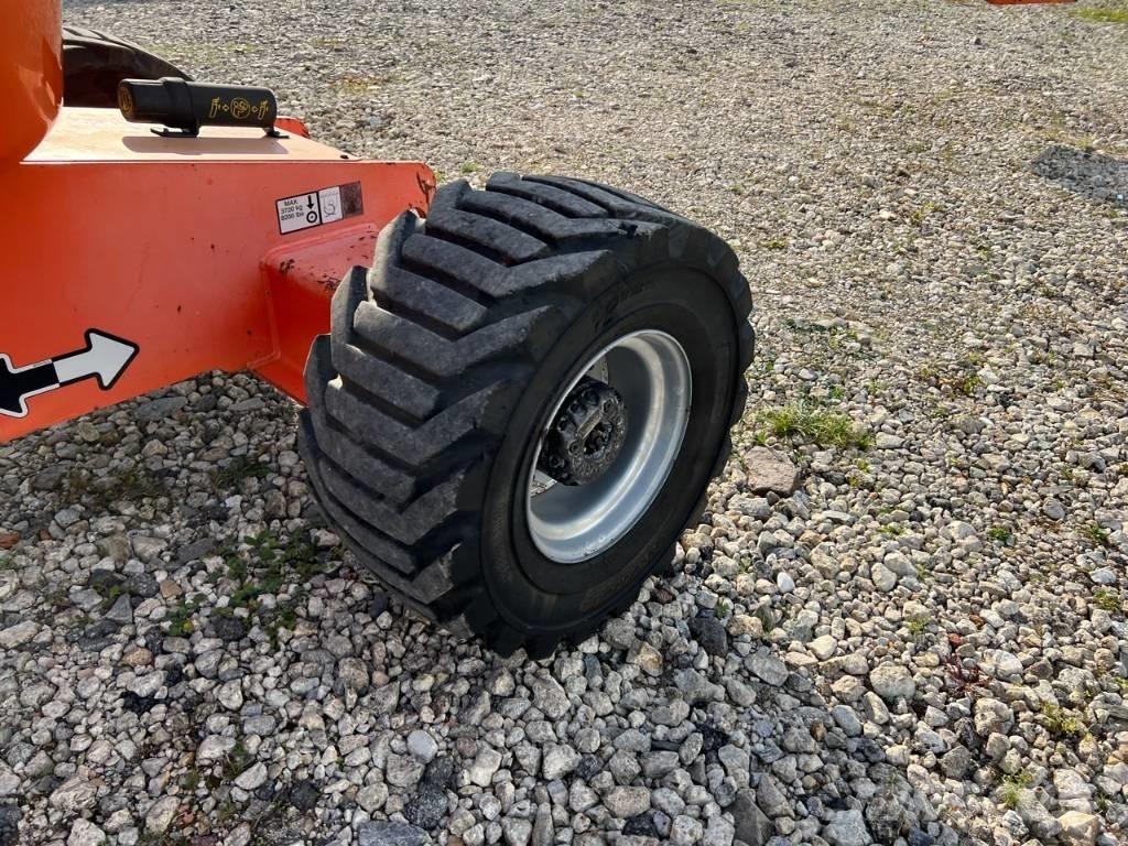 JLG 510 AJ Articulated boom lifts