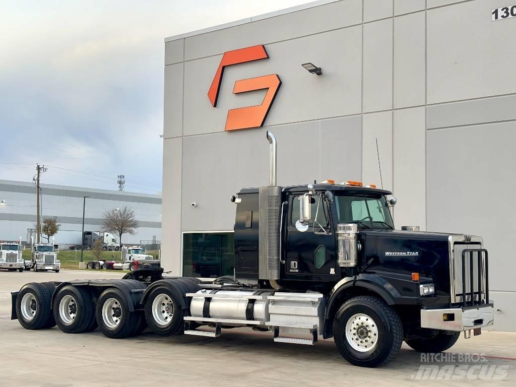 Western Star 4900 EX Conventional Trucks / Tractor Trucks