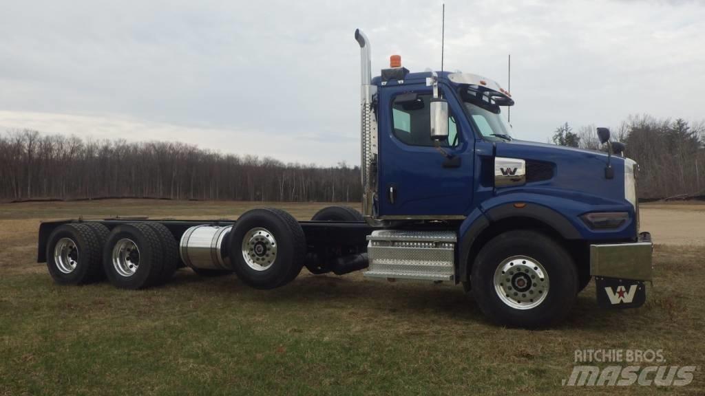 Western Star 49 X Cab & Chassis Trucks