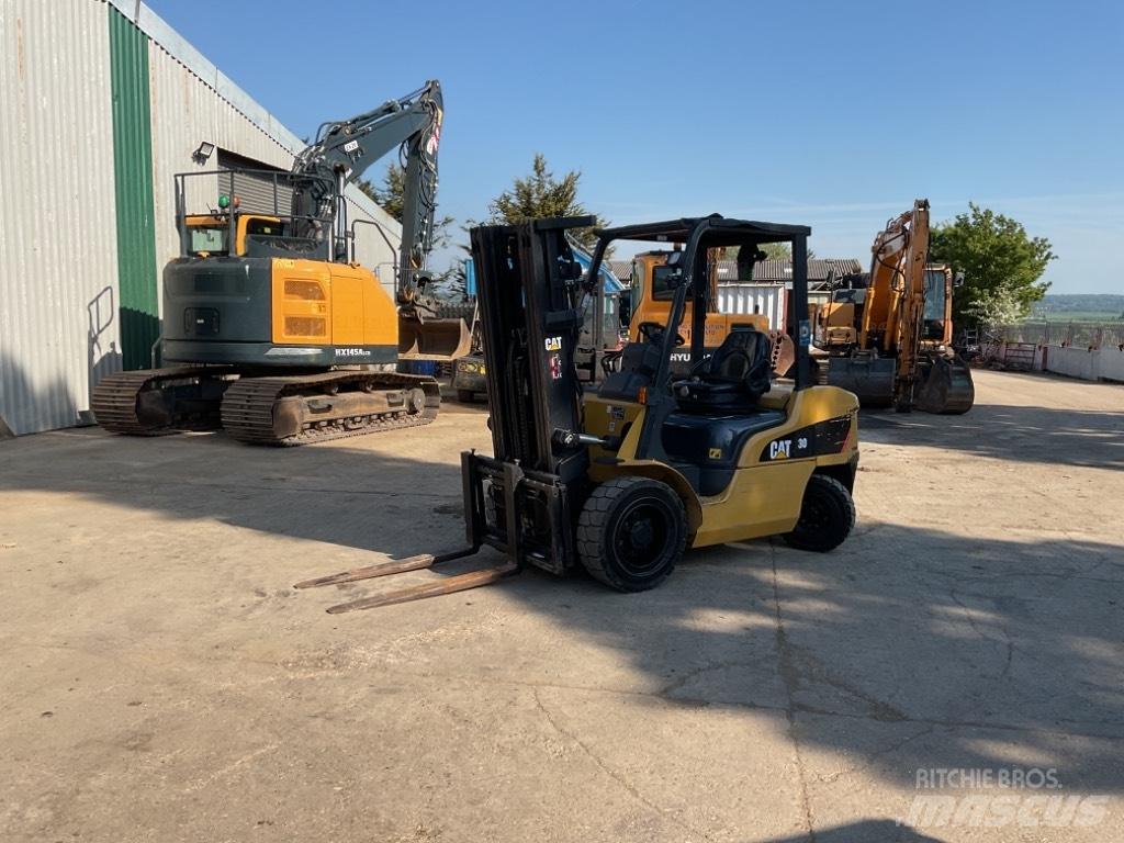 CAT DP30NT Diesel Forklifts