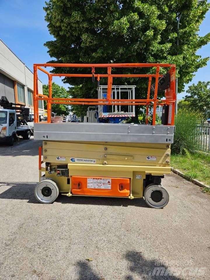 JLG 2630 ES Scissor Lifts