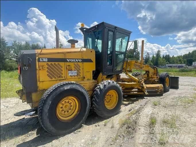 Volvo G 740 Motor Graders