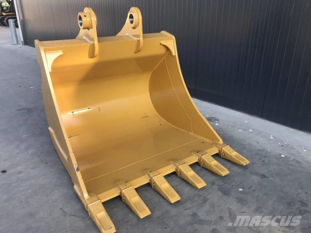 Volvo EC240 Buckets