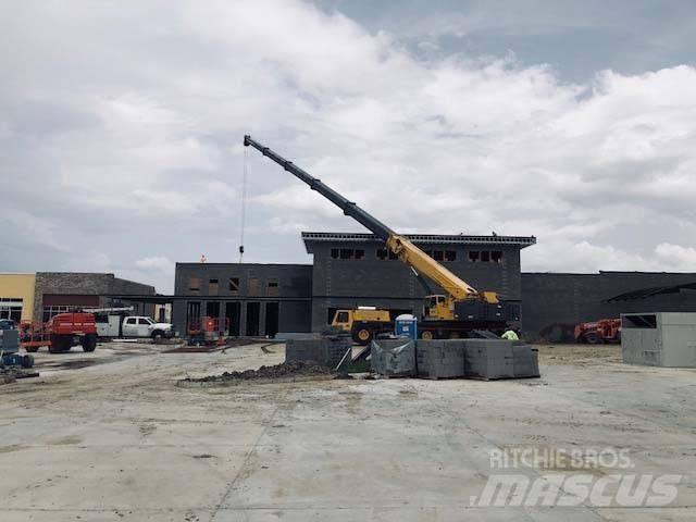 Grove GMK 5200 Mobile and all terrain cranes