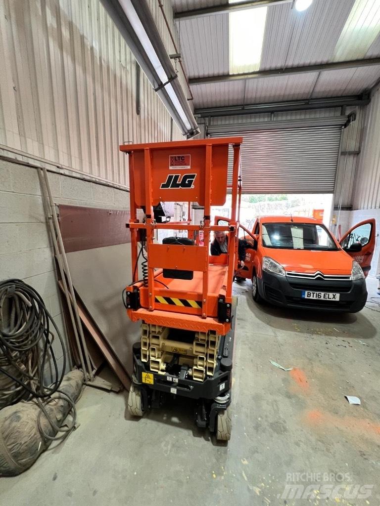 JLG ES 1932 Scissor Lifts