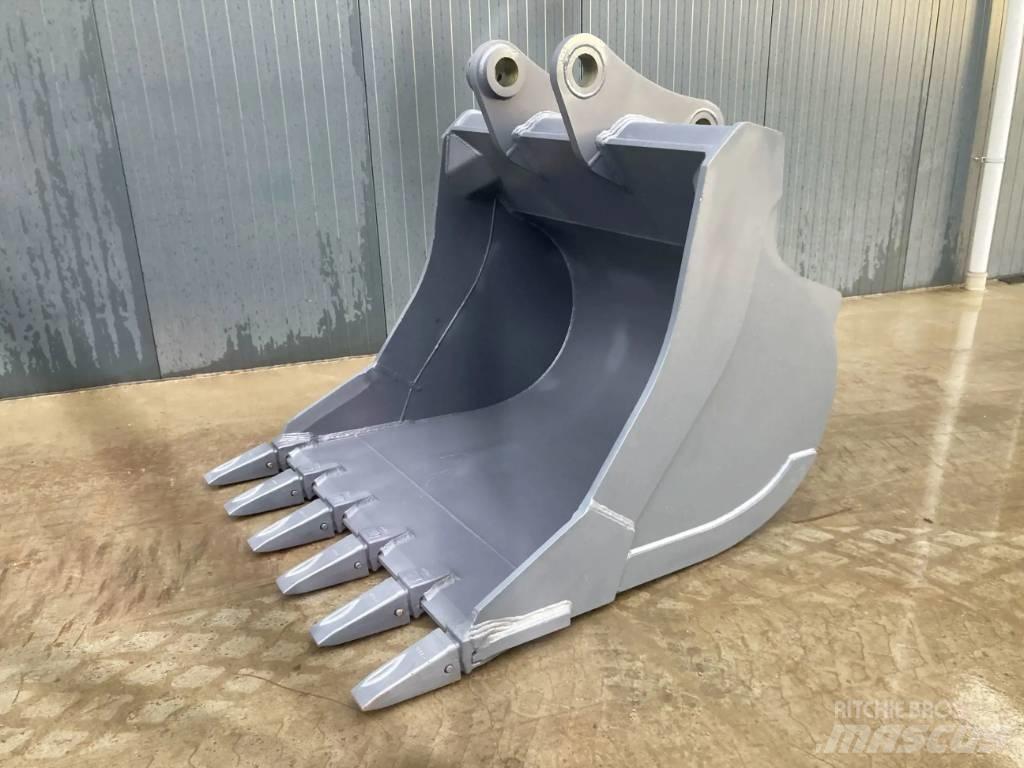 Komatsu PC300 Buckets