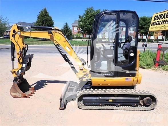CAT 302.7D CR Mini Excavators <7t (Mini Diggers)