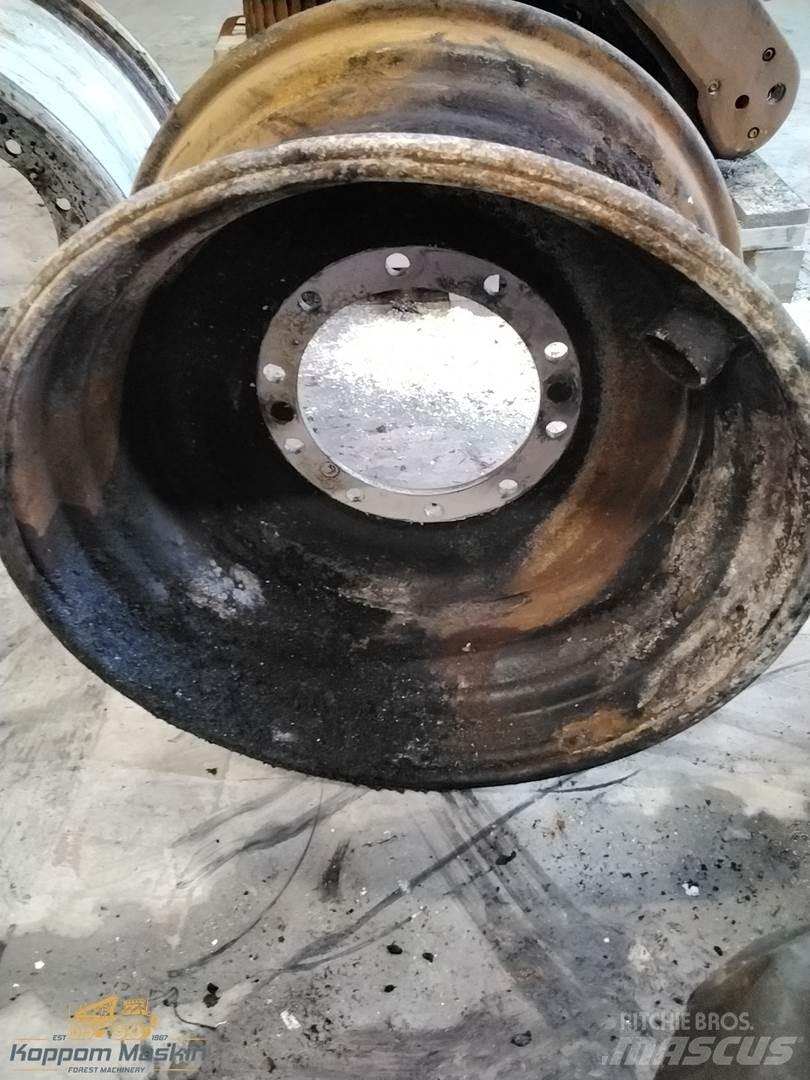 Sampo Hr46x 15x28 Tires, wheels and rims