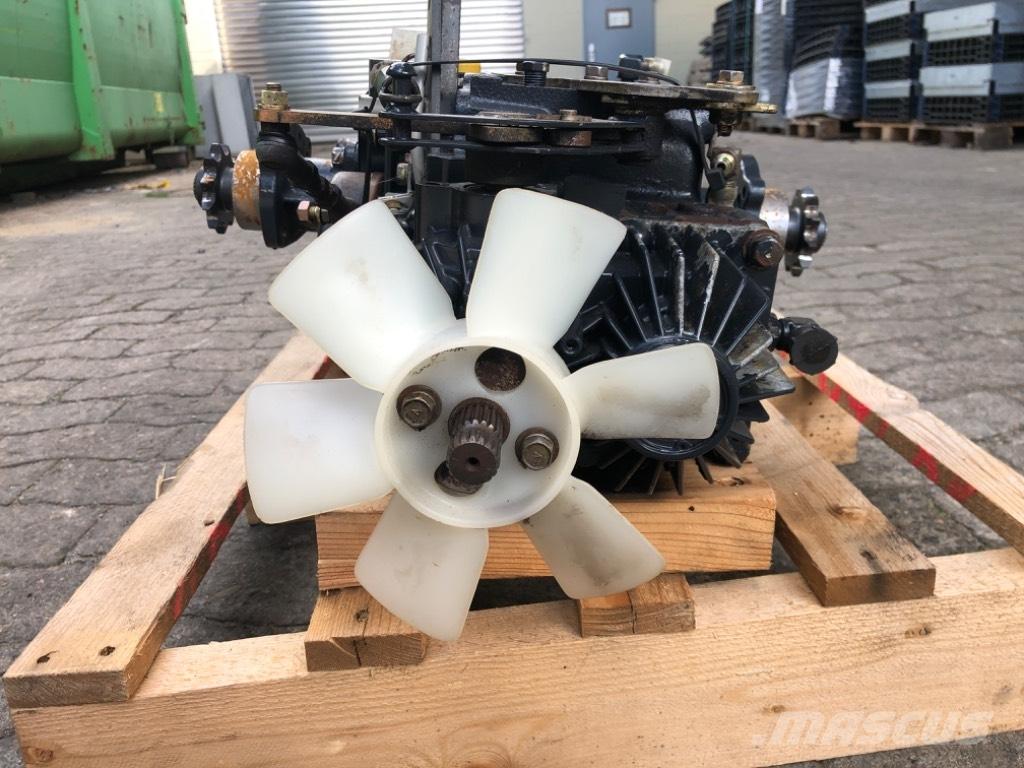 Iseki SXG 19 Stand on mowers