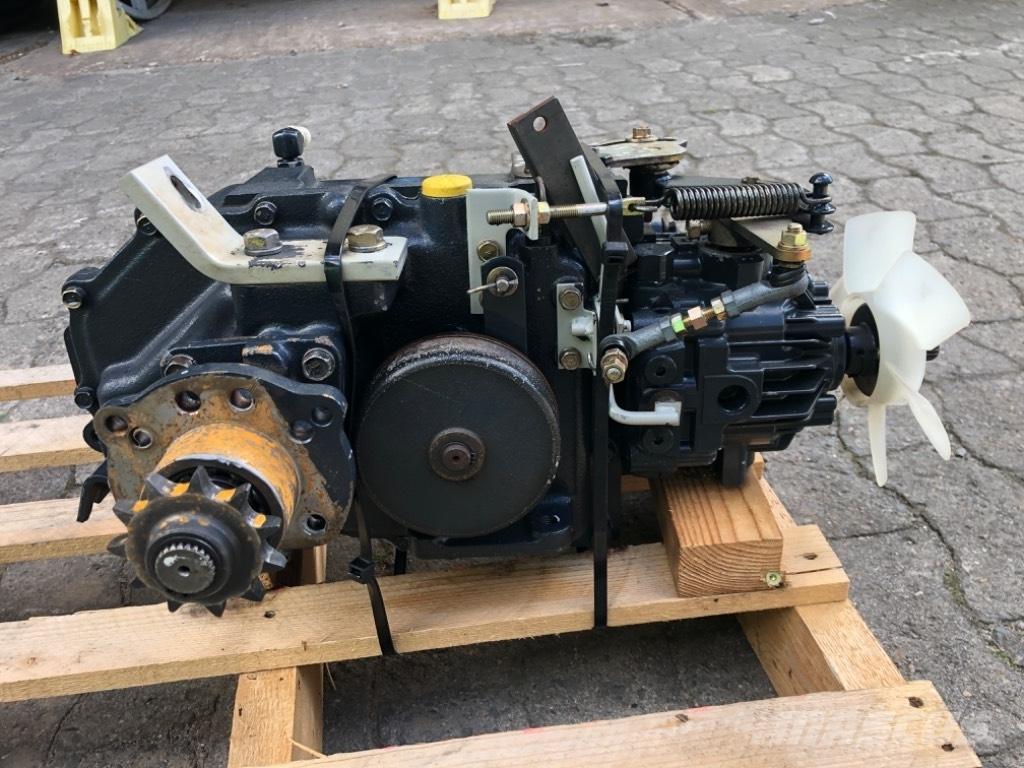 Iseki SXG 19 Stand on mowers
