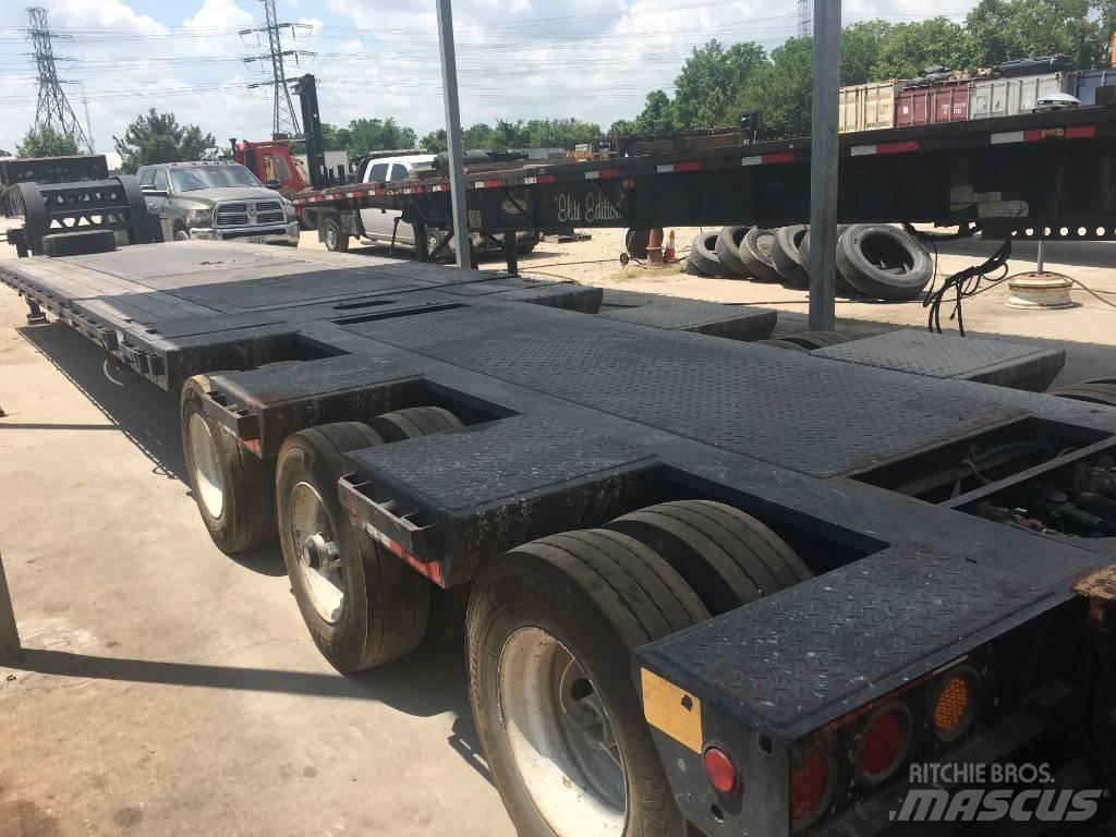 Trail King TK110 Lowboy trailer