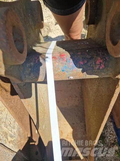 Geith QC45M Buckets