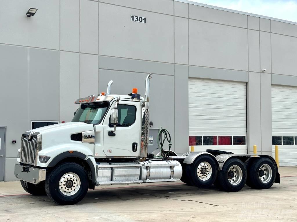 Western Star 49 X Conventional Trucks / Tractor Trucks