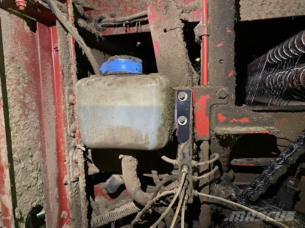 Case IH RBX 452 Round Balers