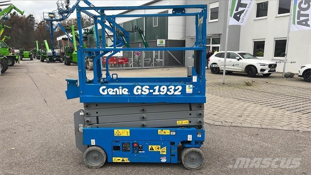 Genie GS-1932 Scissor Lifts