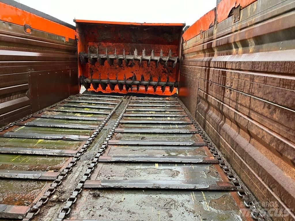 Schouten VDW 210 Animal Feeders