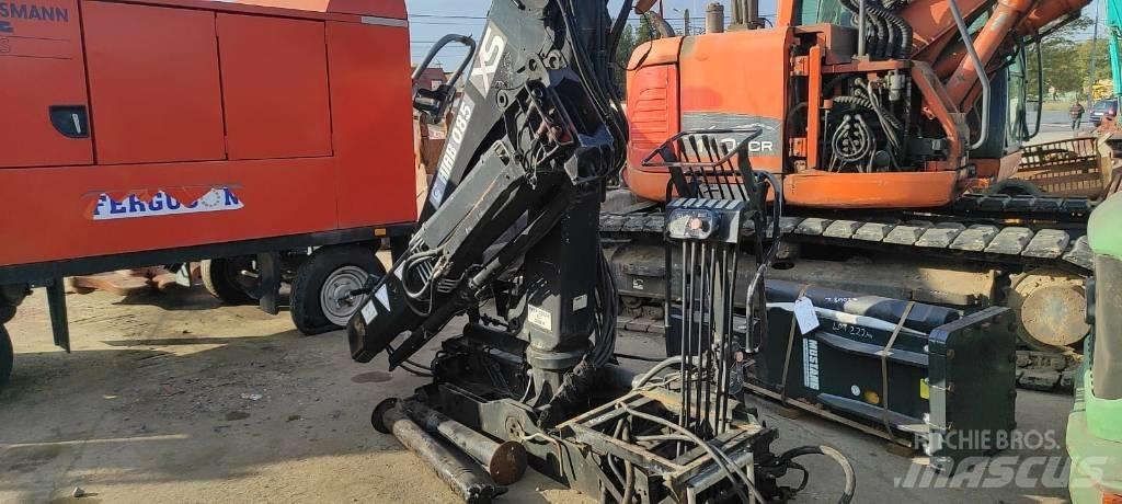 Hiab 085-2 Knuckleboom cranes