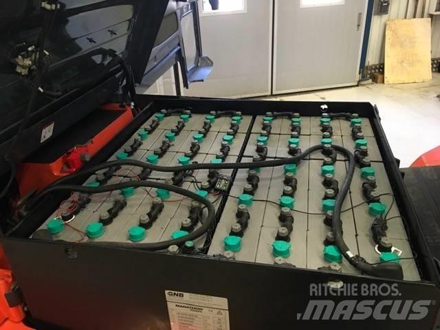 Toyota 8FBMT45 Electric Forklifts