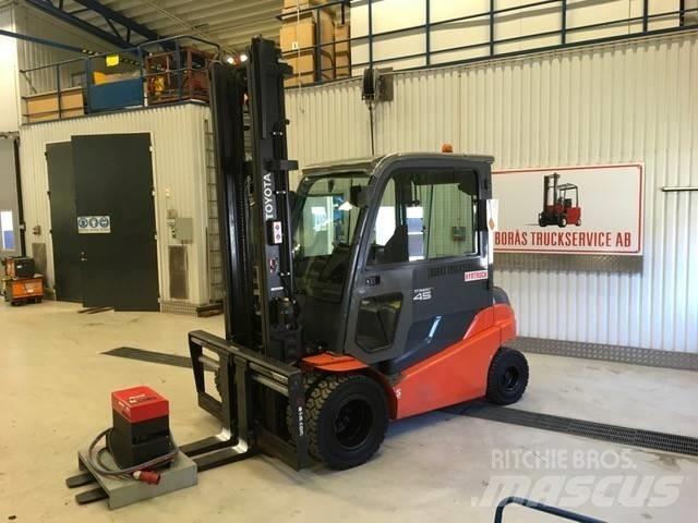 Toyota 8FBMT45 Electric Forklifts