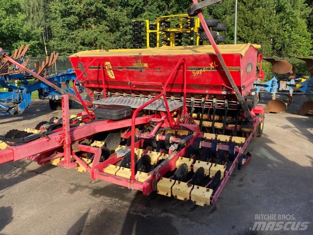 Väderstad Rapid 400C Drills