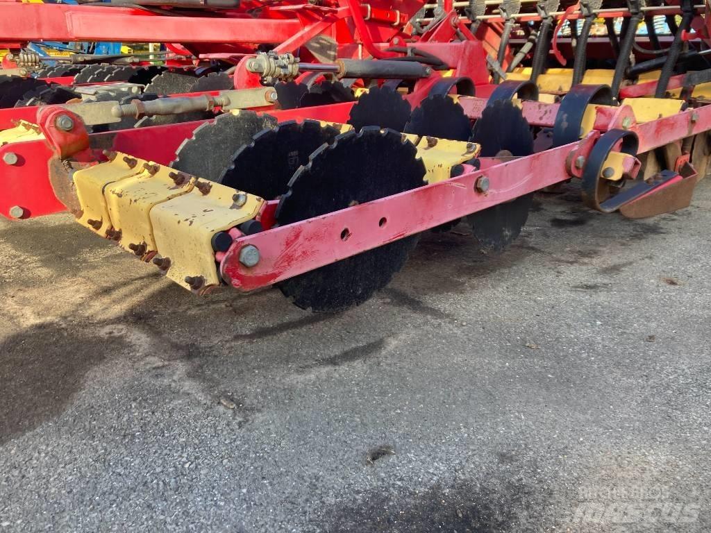 Väderstad Rapid 400C Drills