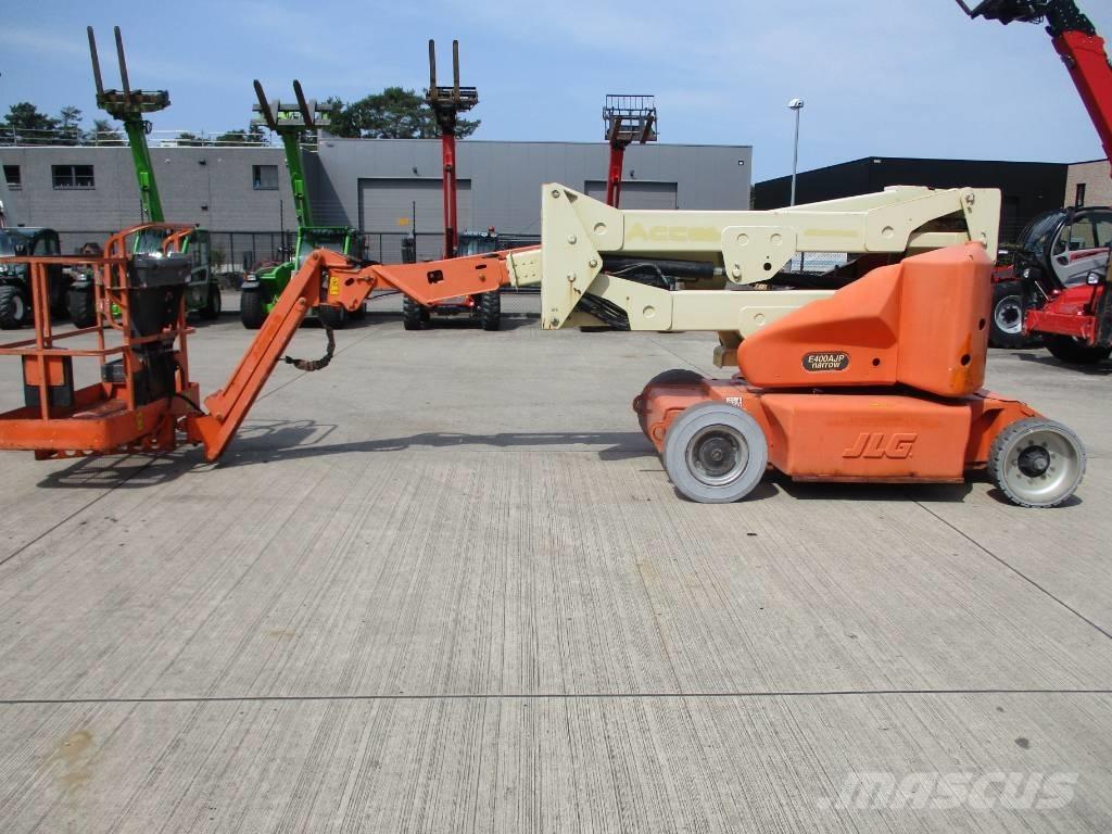 JLG E 400 AJPN (745) Compact self-propelled boom lifts