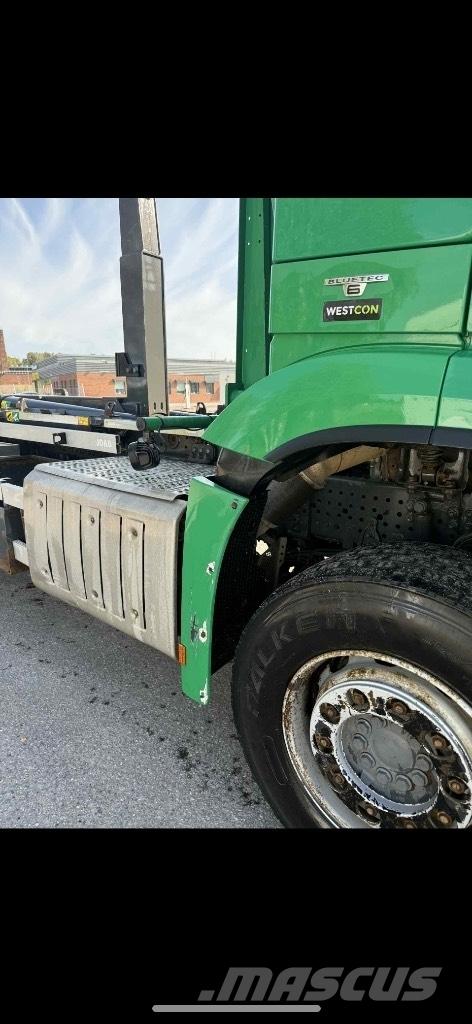 Mercedes-Benz Actros Hook lift trucks