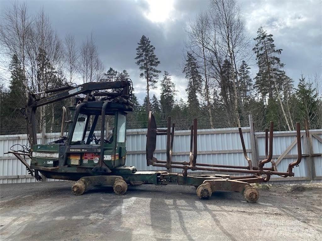 FMG 678 Demonteras Forwarders