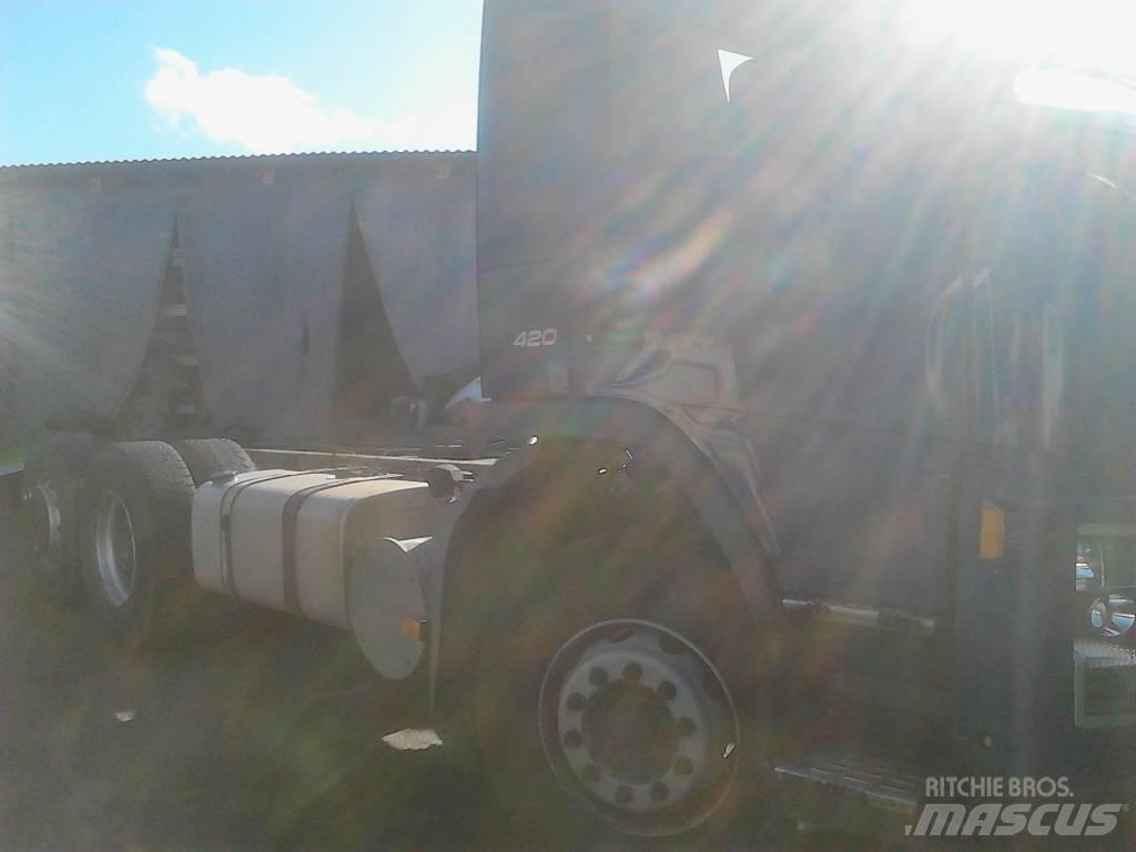 Volvo FM12 420 Cab & Chassis Trucks