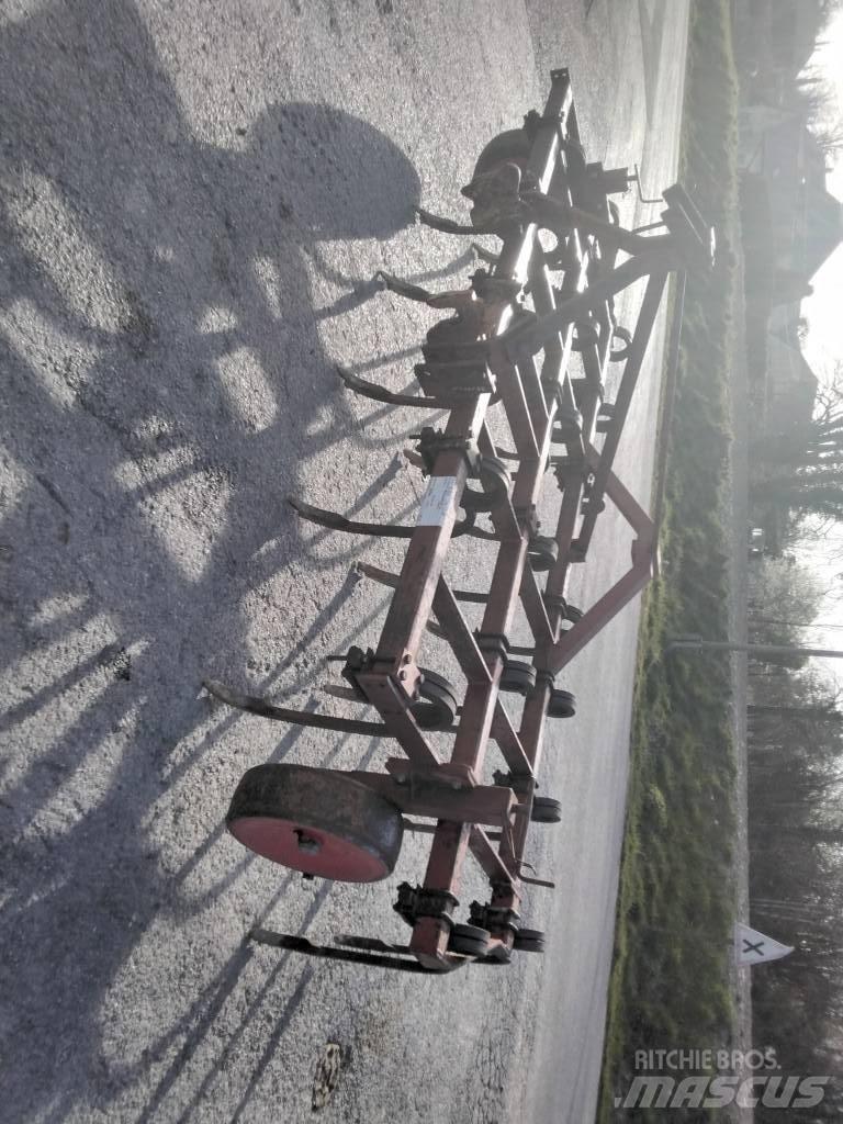Rau 4M Cultivators