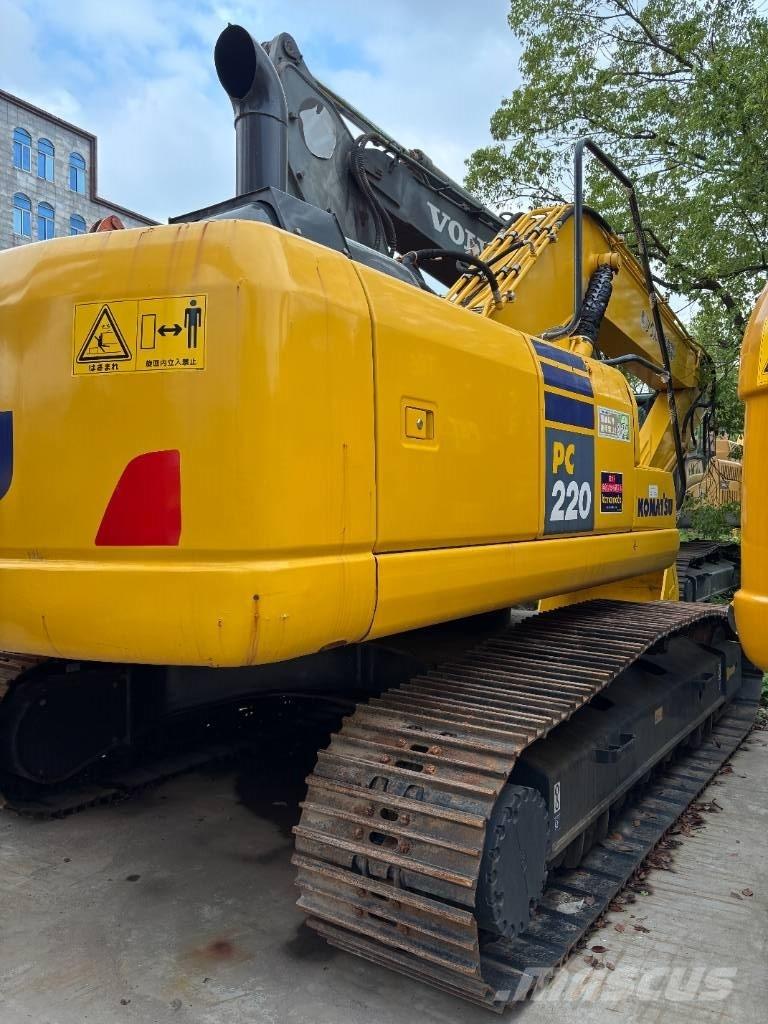 Komatsu PC 220-7 Crawler Excavators