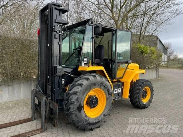 JCB 926-4 Rough Terrain Trucks
