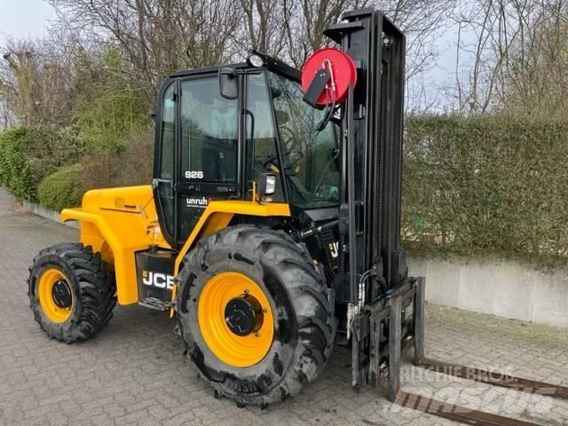 JCB 926-4 Rough Terrain Trucks