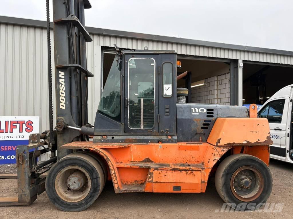 Doosan D 110 S-5 Diesel Forklifts