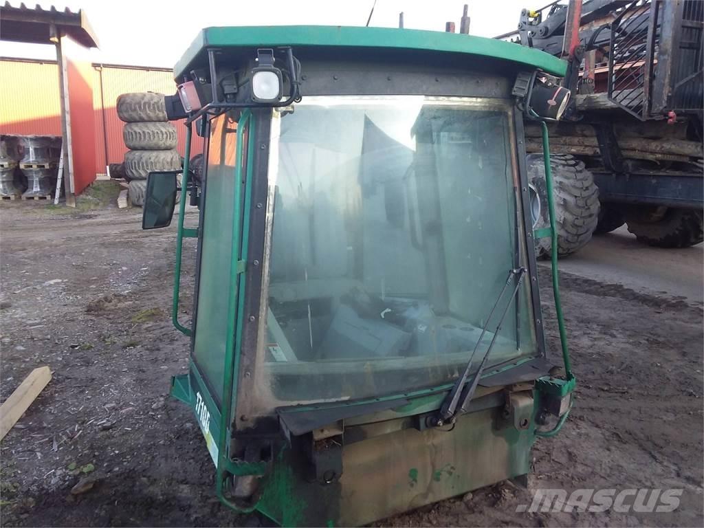 Timberjack 1710d Cabins and interior