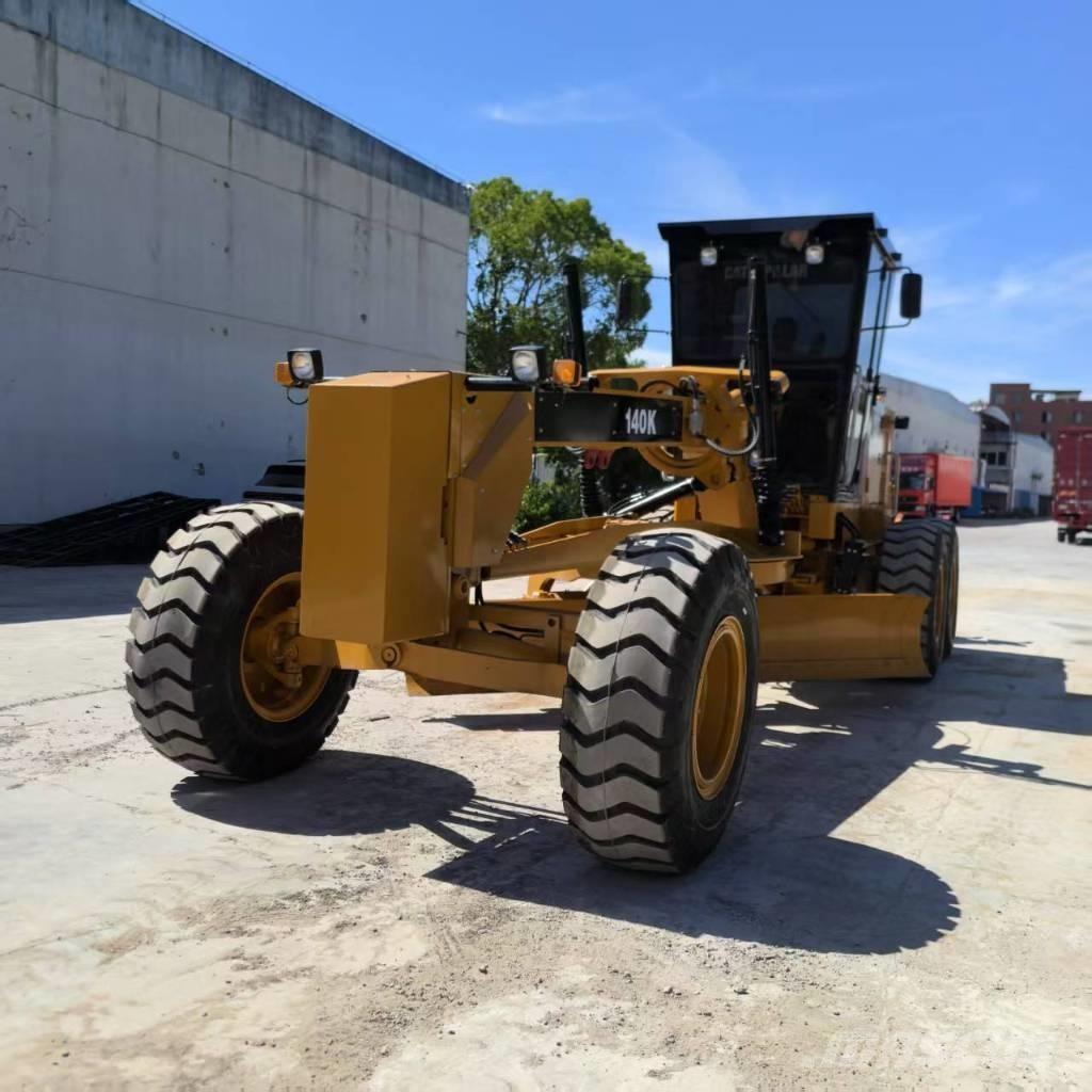 CAT 140H Motor Graders