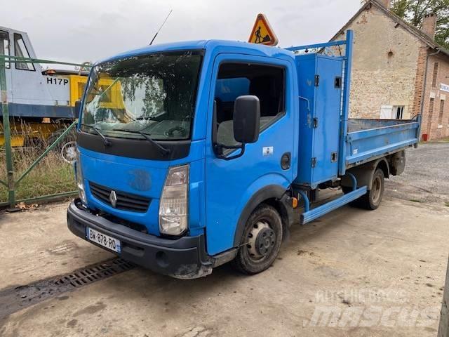 Renault Maxity Pickup Trucks