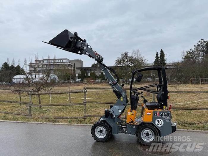 GiANT G1100 Wheel Loaders