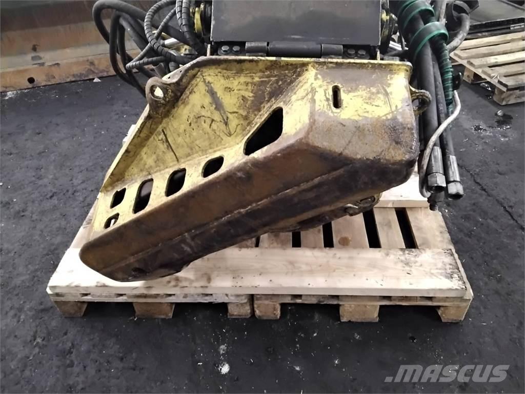 John Deere H415 Harvester Heads