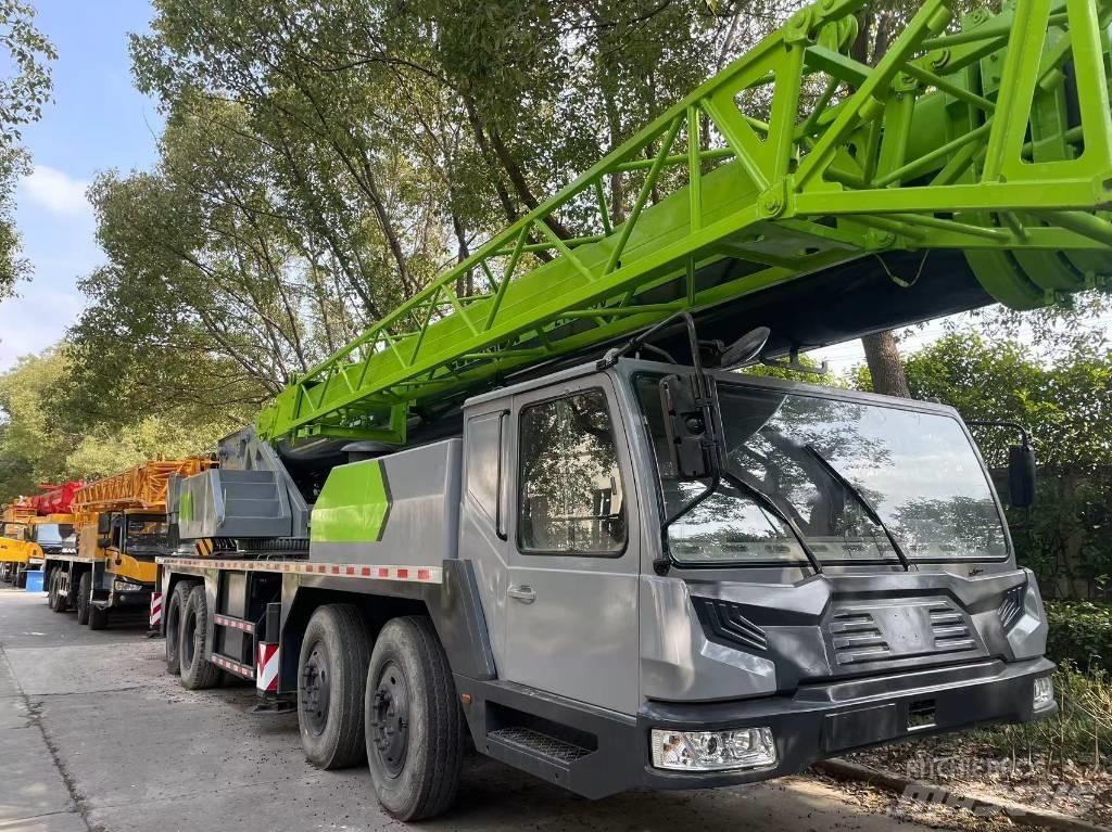 Zoomlion ZVT700 Mobile and all terrain cranes