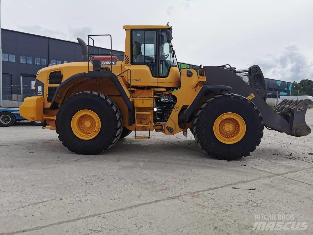 Volvo L250G Wheel Loaders