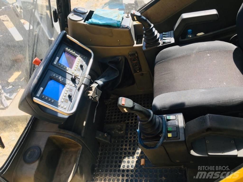 Grove GMK 7450 Mobile and all terrain cranes