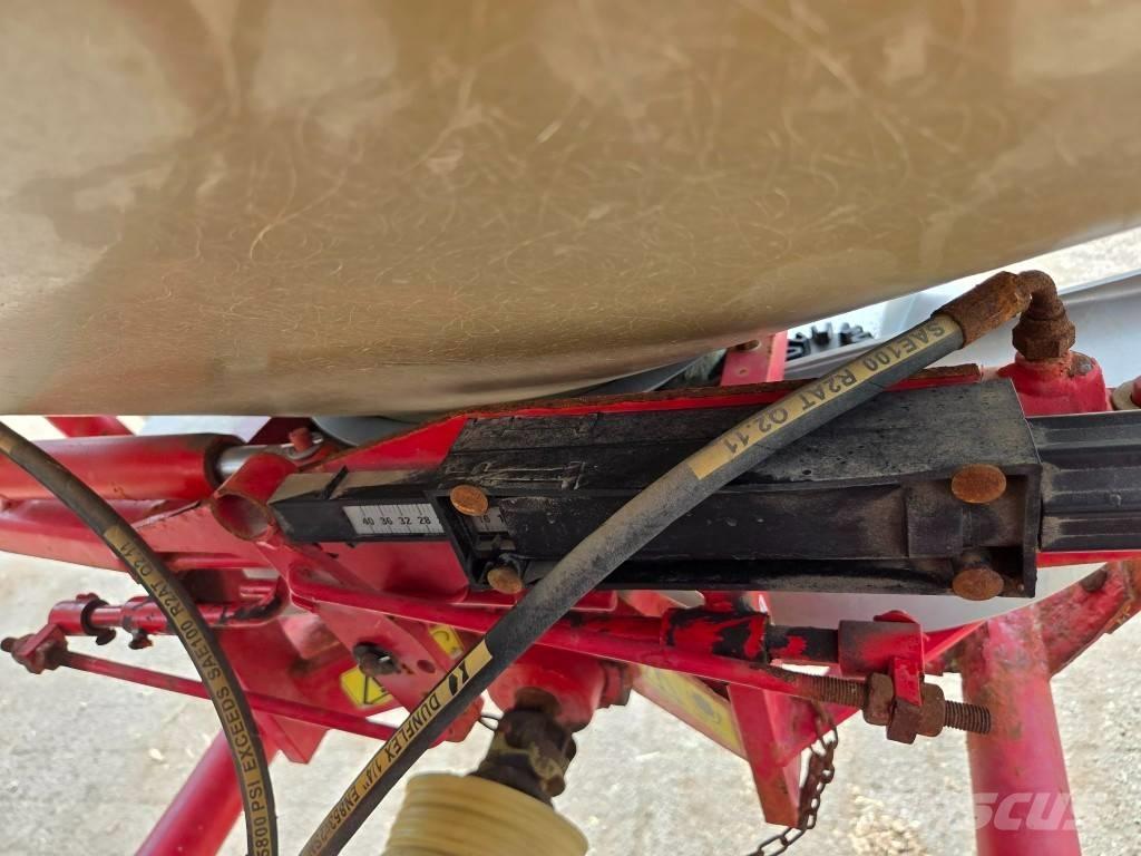 Vicon 1300 L Mineral spreaders
