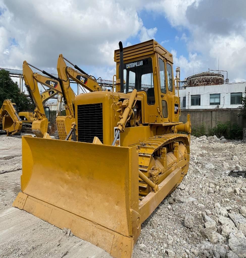 CAT D 6 D Crawler dozers