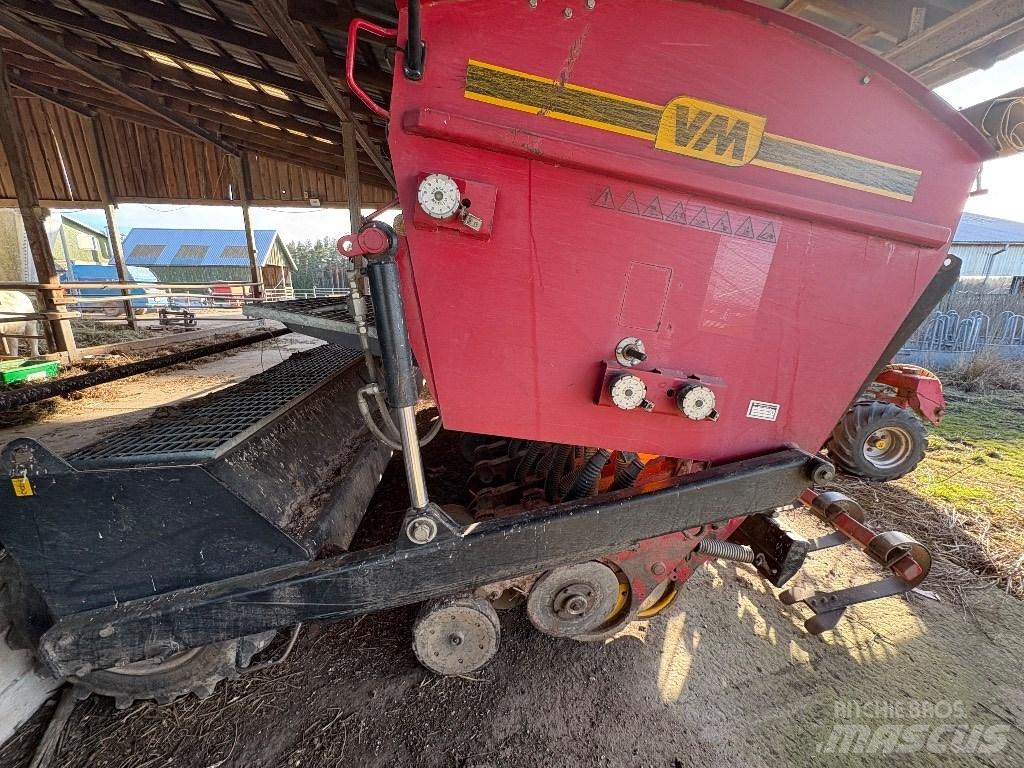 VM 400 DS Farm Drills