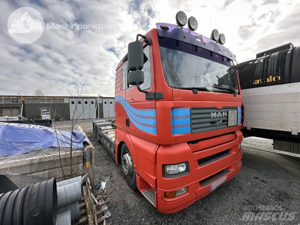MAN TGX 28.530 LAXO Cab & Chassis Trucks